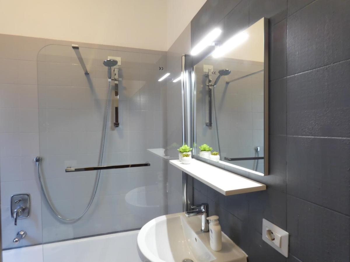 Garden Sweet House Desenzano Apartment Desenzano del Garda Ngoại thất bức ảnh