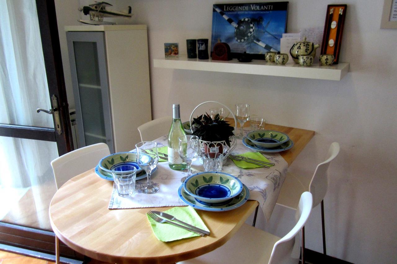 Garden Sweet House Desenzano Apartment Desenzano del Garda Ngoại thất bức ảnh