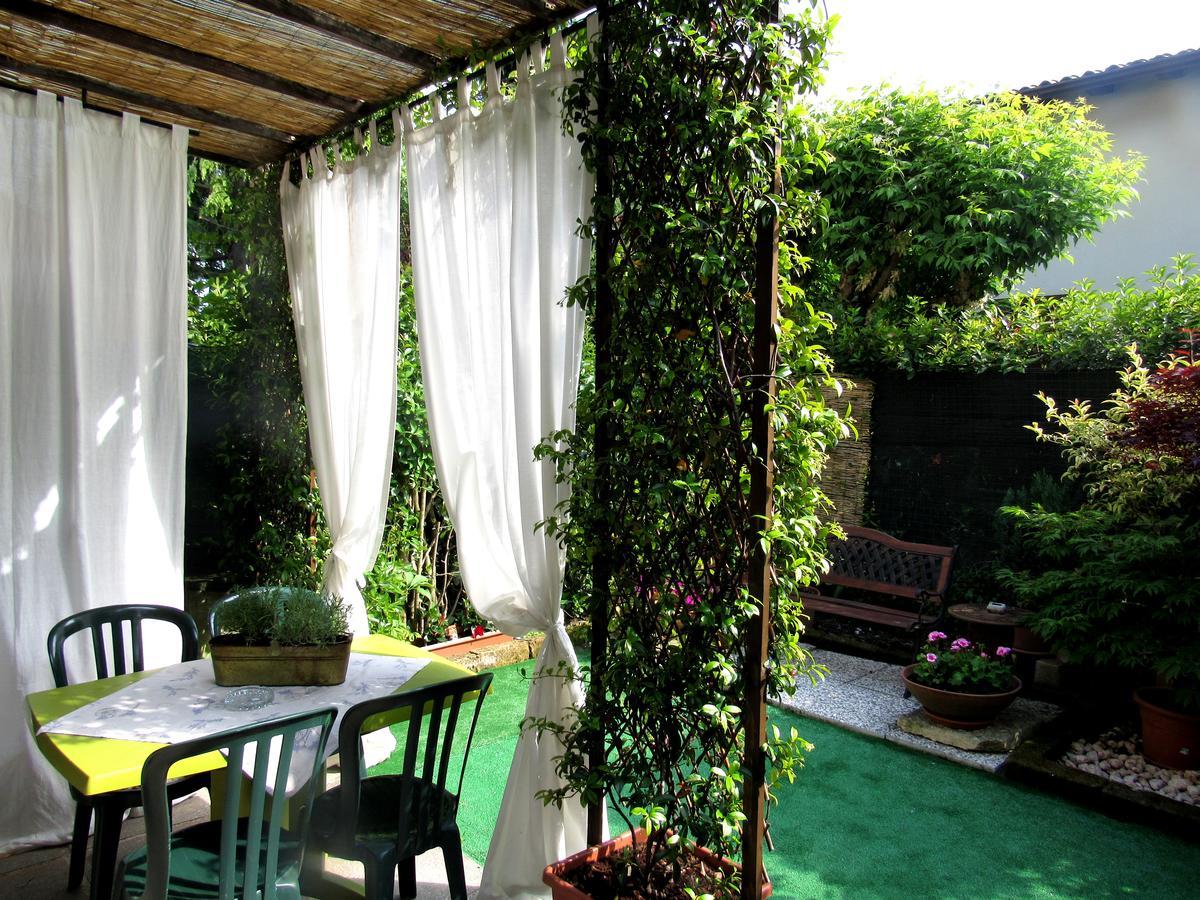 Garden Sweet House Desenzano Apartment Desenzano del Garda Ngoại thất bức ảnh