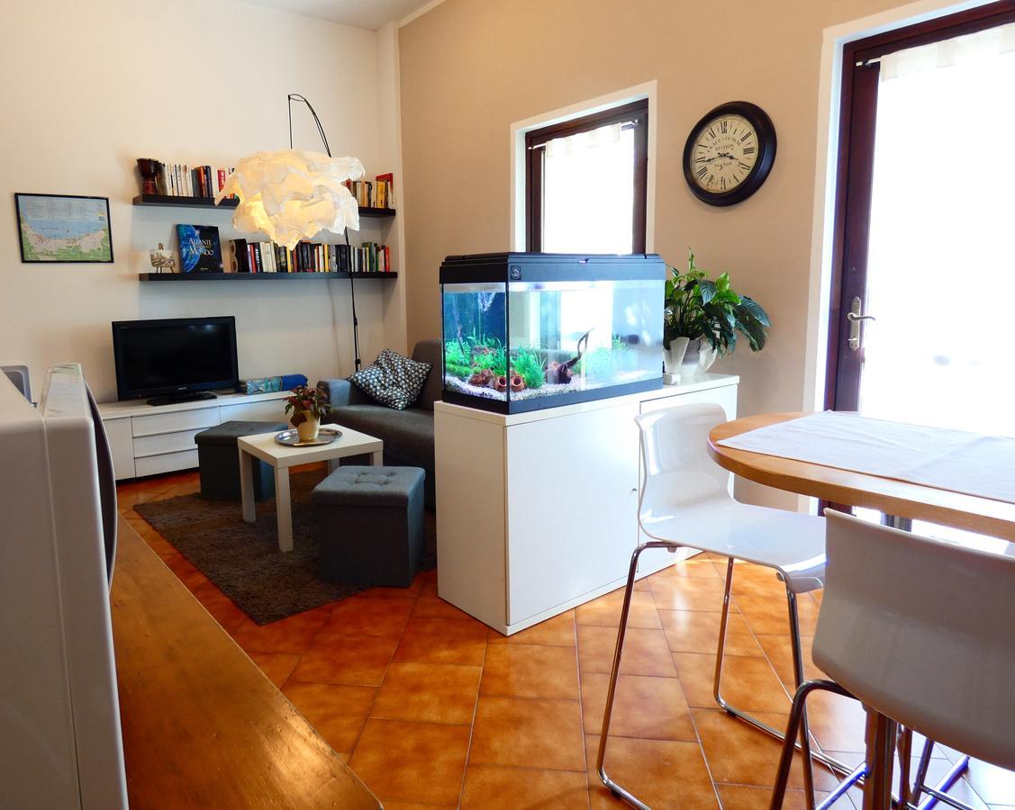 Garden Sweet House Desenzano Apartment Desenzano del Garda Ngoại thất bức ảnh