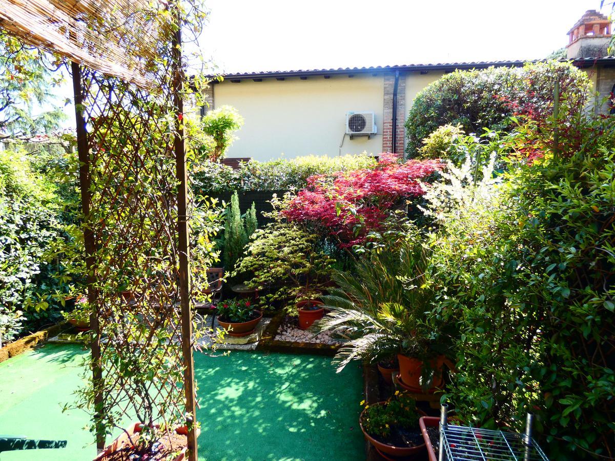 Garden Sweet House Desenzano Apartment Desenzano del Garda Ngoại thất bức ảnh